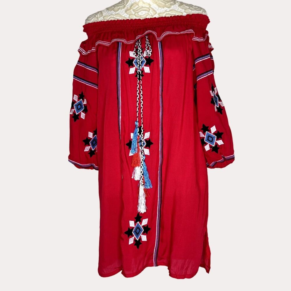 Mo Huan Yi Chue Smocked Embroidered Peasant Top Blouse Tunic S NWT